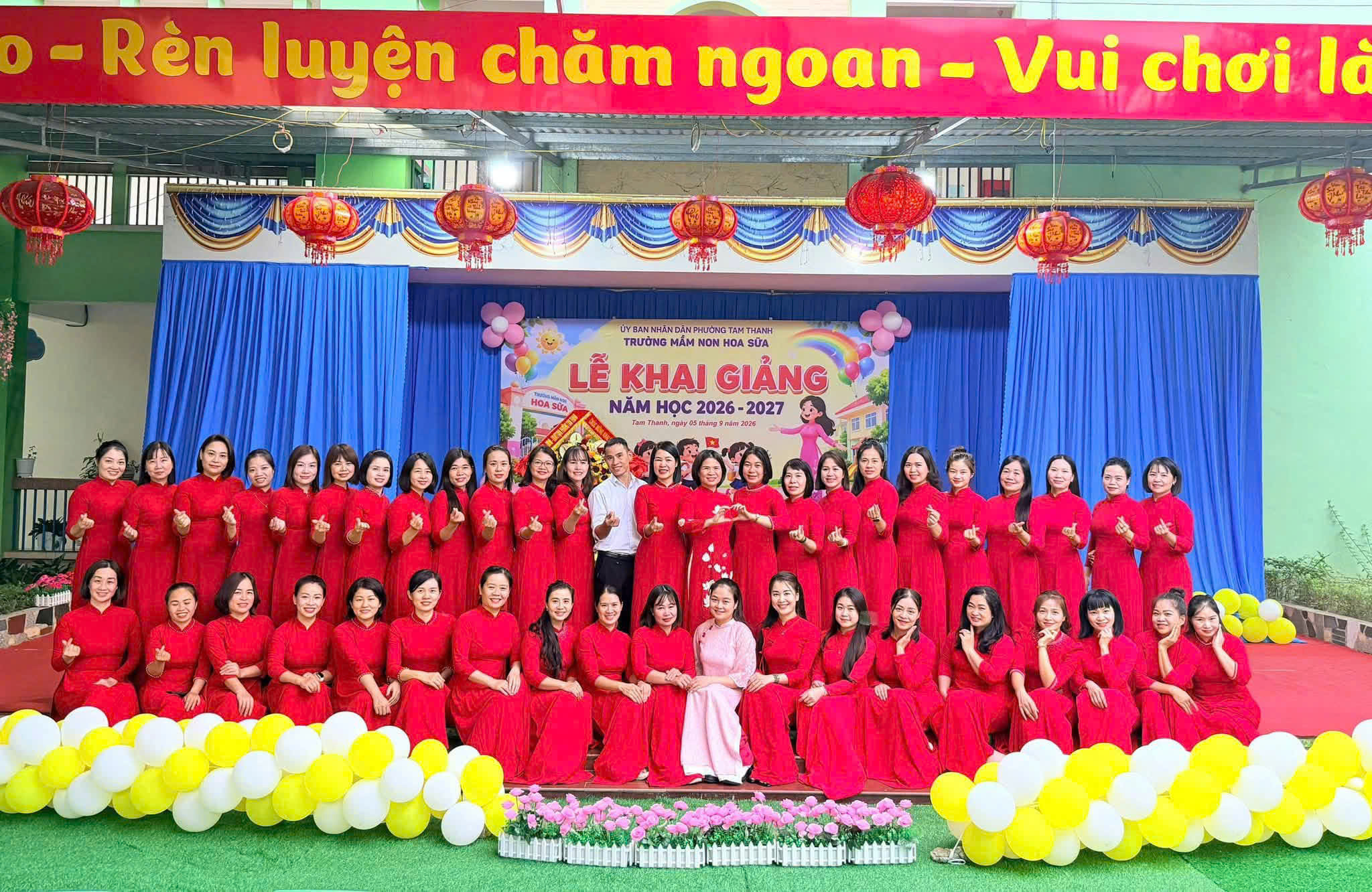 TRƯỜNG MẦM NON HOA SỮA