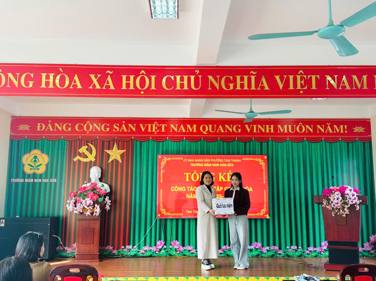 z7696943377595_9347cab16af0ee90ed6178bfa39a64d8.jpg